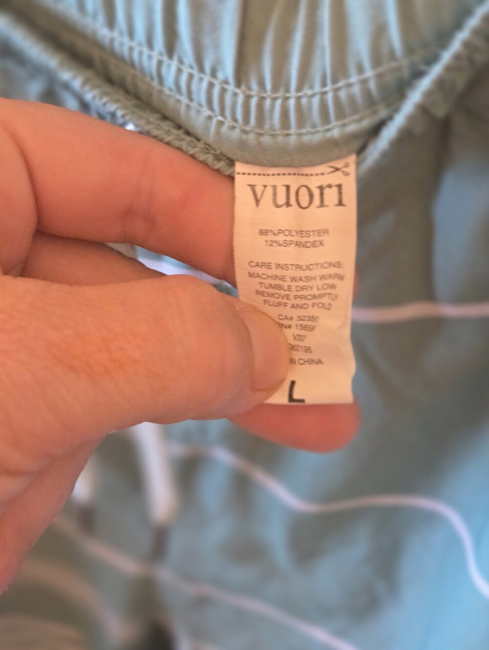 Vuori Kore Shorts Men's Large - Picture 2 of 3